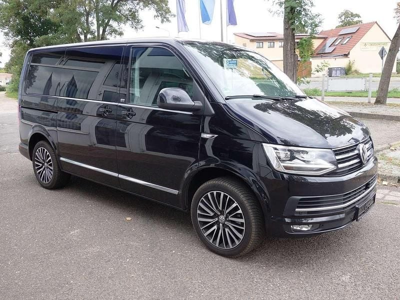 Gebraucht VW T6 Generation Six 204 PS (150 kW) 2016 Deep black Van