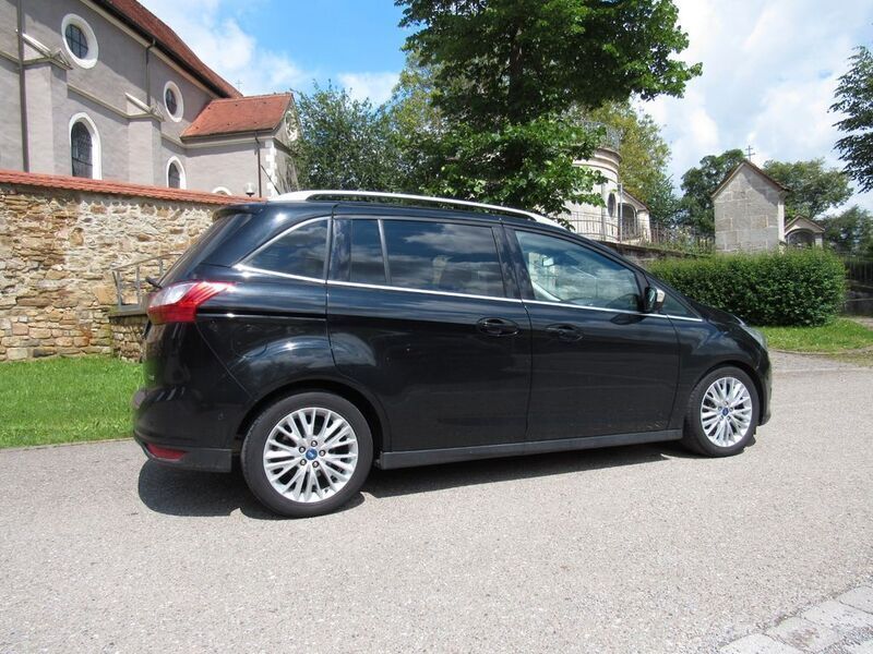 Gebraucht Ford Grand C-Max Titanium 150 PS (110 kW) 2015 Schwarz Van / Kleinbus