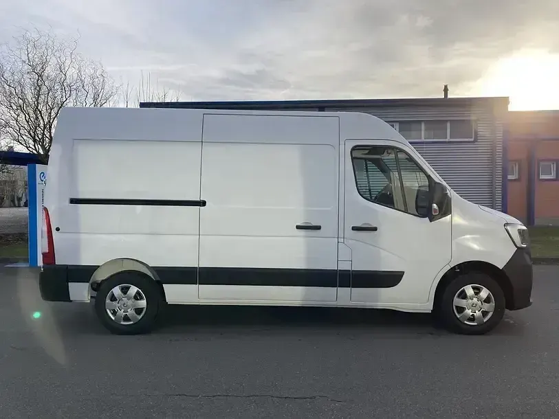 Gebraucht Renault Master 2022 Weiss Van / Kleinbus