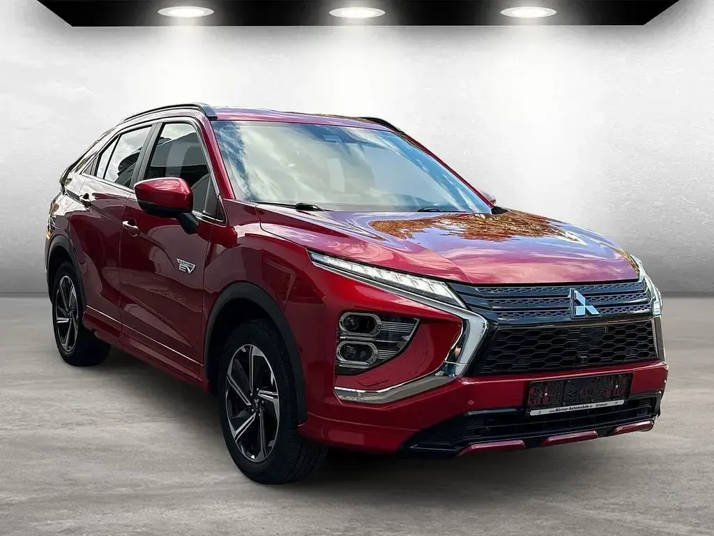 Gebraucht Mitsubishi Eclipse Cross Plus 98 PS (72 kW) 2022 Rot SUV