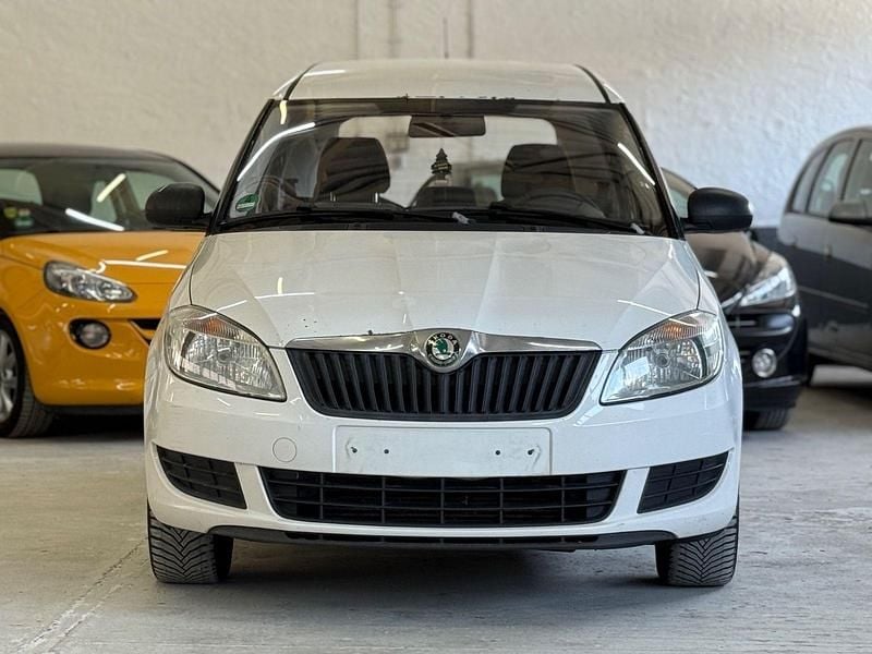 Gebraucht Skoda Roomster Plus Edition 75 PS (55 kW) 2012 Weiß Van / Kleinbus