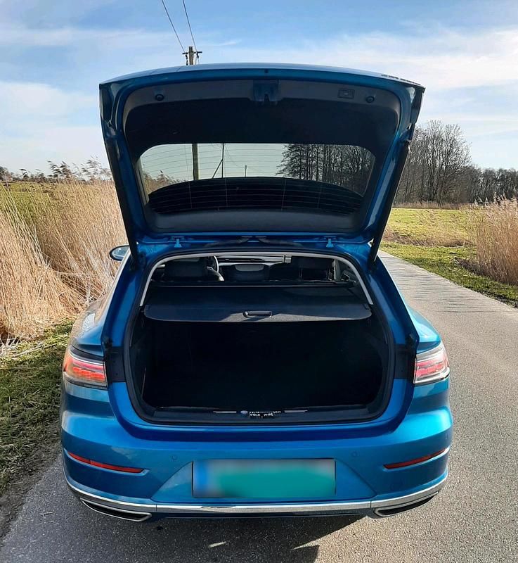 Gebraucht VW Arteon 156 PS (114 kW) 2023 Blau Kombi