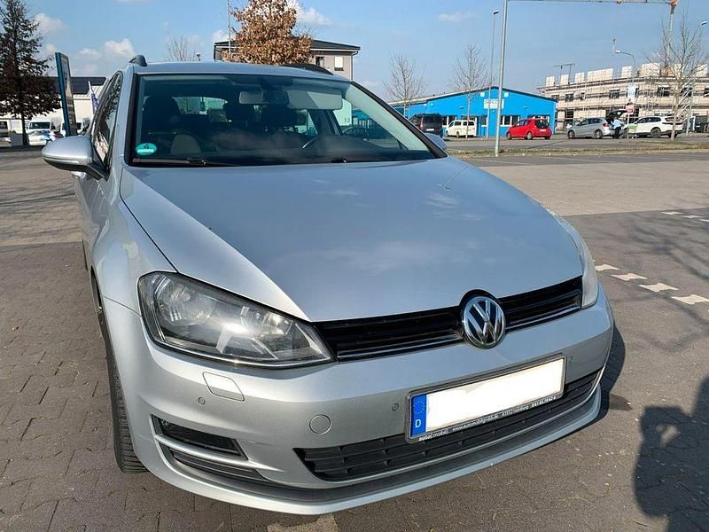 Gebraucht VW Golf VII 125 PS (91 kW) 2013 Silber Kombi