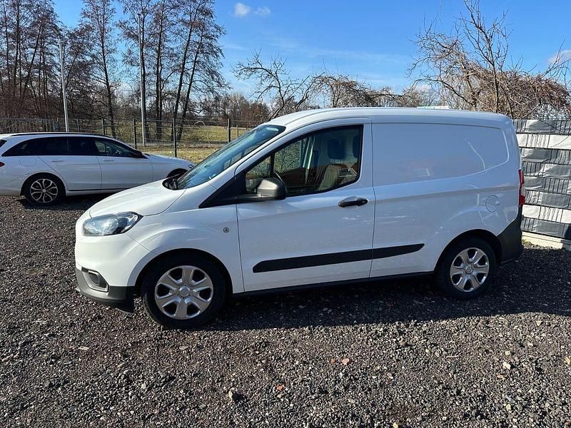 Gebraucht Ford Transit Trend 75 PS (55 kW) 2018 Weiß Van / Kleinbus