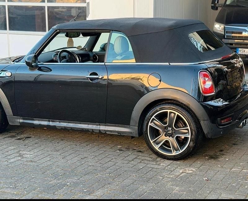 Gebraucht Mini Cooper S Cabriolet 185 PS (136 kW) 2011 Schwarz Cabrio