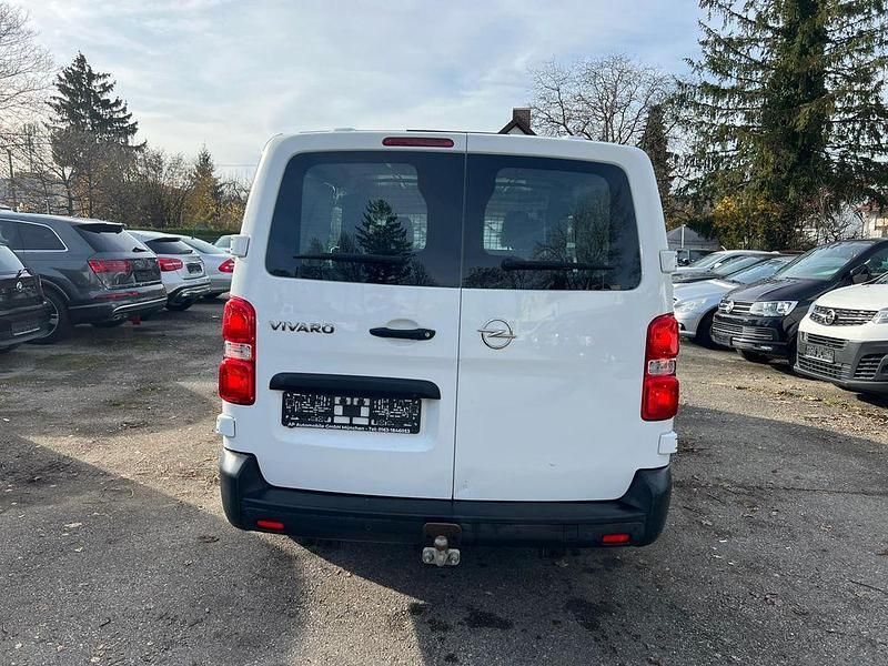 Gebraucht Opel Vivaro 122 PS (89 kW) 2020 Weiß Van / Kleinbus