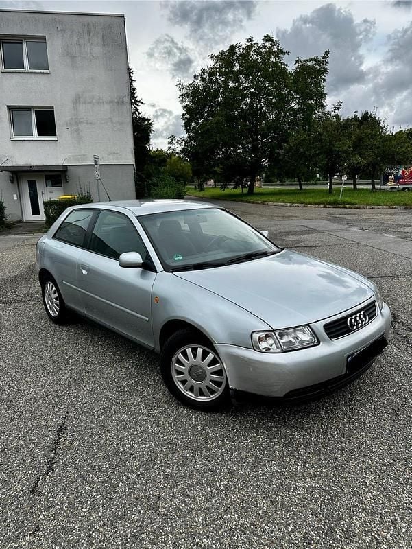 Silber Gebraucht 1997 Audi A3 Limousine | 2.500 € (Fairer Preis) - Bild 1/4