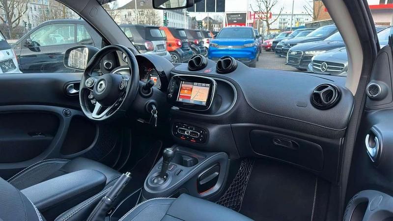 Gebraucht Smart ForTwo Coupé Brabus 109 PS (80 kW) 2018 Titania grey matt Coupé