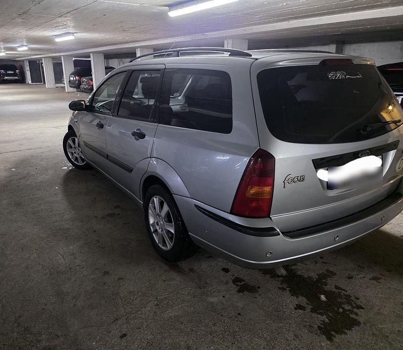 Gebraucht Ford Focus Viva 101 PS (74 kW) 2004 Grau Kombi