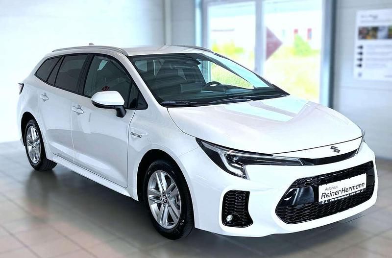 Platinum white pearl metallic Gebraucht 2024 Suzuki Swace Comfort+ Kombi | 30.880 € (Teuer) - Bild 1/4