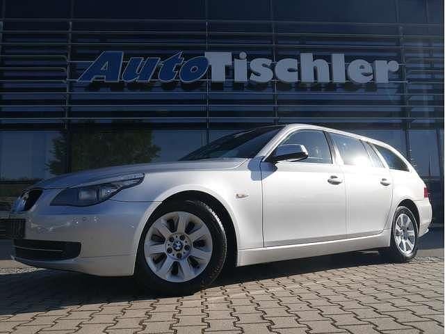 Titansilber Gebraucht 2010 BMW 520 Kombi | 6.500 € (Superpreis) - Bild 1/4