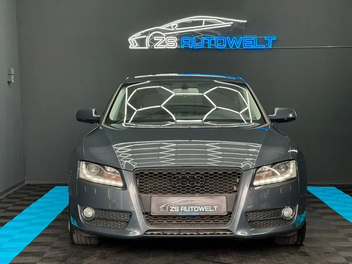Gebraucht Audi A5 Sportback Sport 179 PS (131 kW) 2010 Grau Kleinwagen