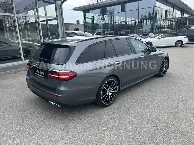 Gebraucht Mercedes E450 AMG 367 PS (269 kW) 2023 Selenitgrau  metalliclack Limousine