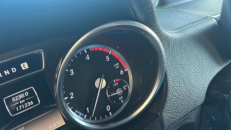 Gebraucht Mercedes G350 211 PS (155 kW) 2012 Schwarz SUV