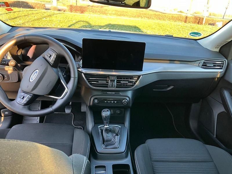 Gebraucht Ford Focus Titanium X 125 PS (91 kW) 2025 Schwarz Kombi