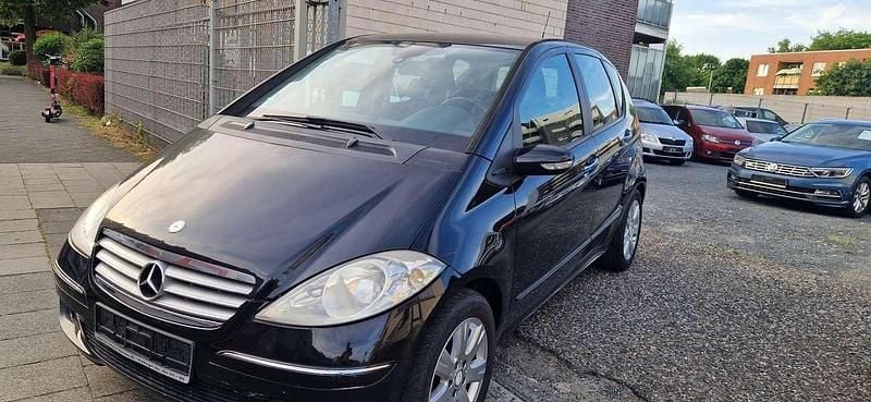 Schwarz Gebraucht 2007 Mercedes A180 Elegance Limousine | 1.699 € (Fairer Preis) - Bild 1/4