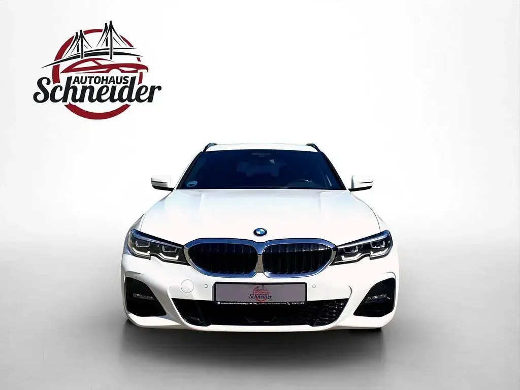 Gebraucht BMW 320 M Sport 190 PS (139 kW) 2019 Weiß Kombi