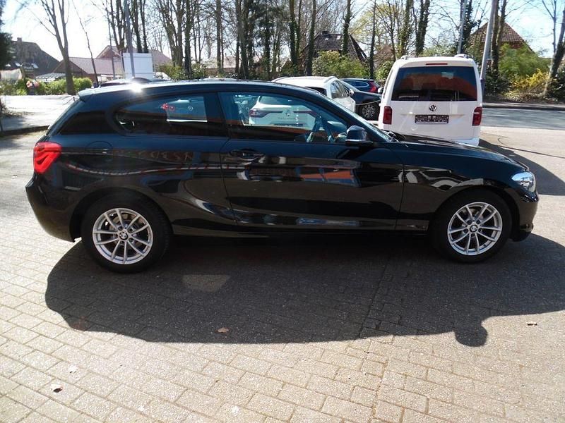 Gebraucht BMW 118 Advantage 150 PS (110 kW) 2015 Schwarz Kleinwagen