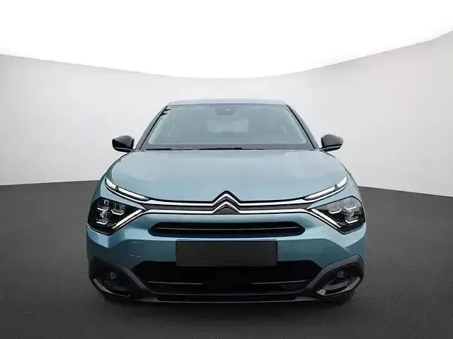 Gebraucht Citroën C4 Feel 131 PS (96 kW) 2023 Lackierung olbia blau/typ aussenverkleidung metalliclackierung SUV