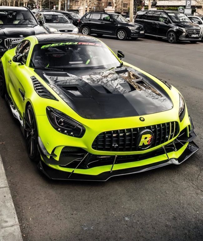 Gold Gebraucht 2018 Mercedes AMG GT R AMG Coupé | 190.500 € - Bild 1/4