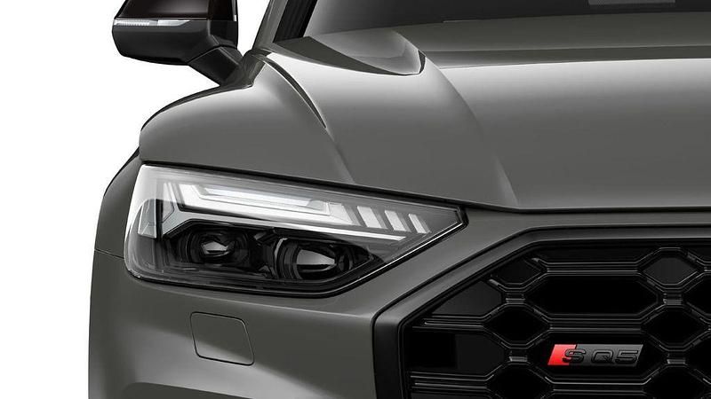 Gebraucht Audi SQ5 Ambiente 341 PS (250 kW) 2022 Quantumgrau SUV