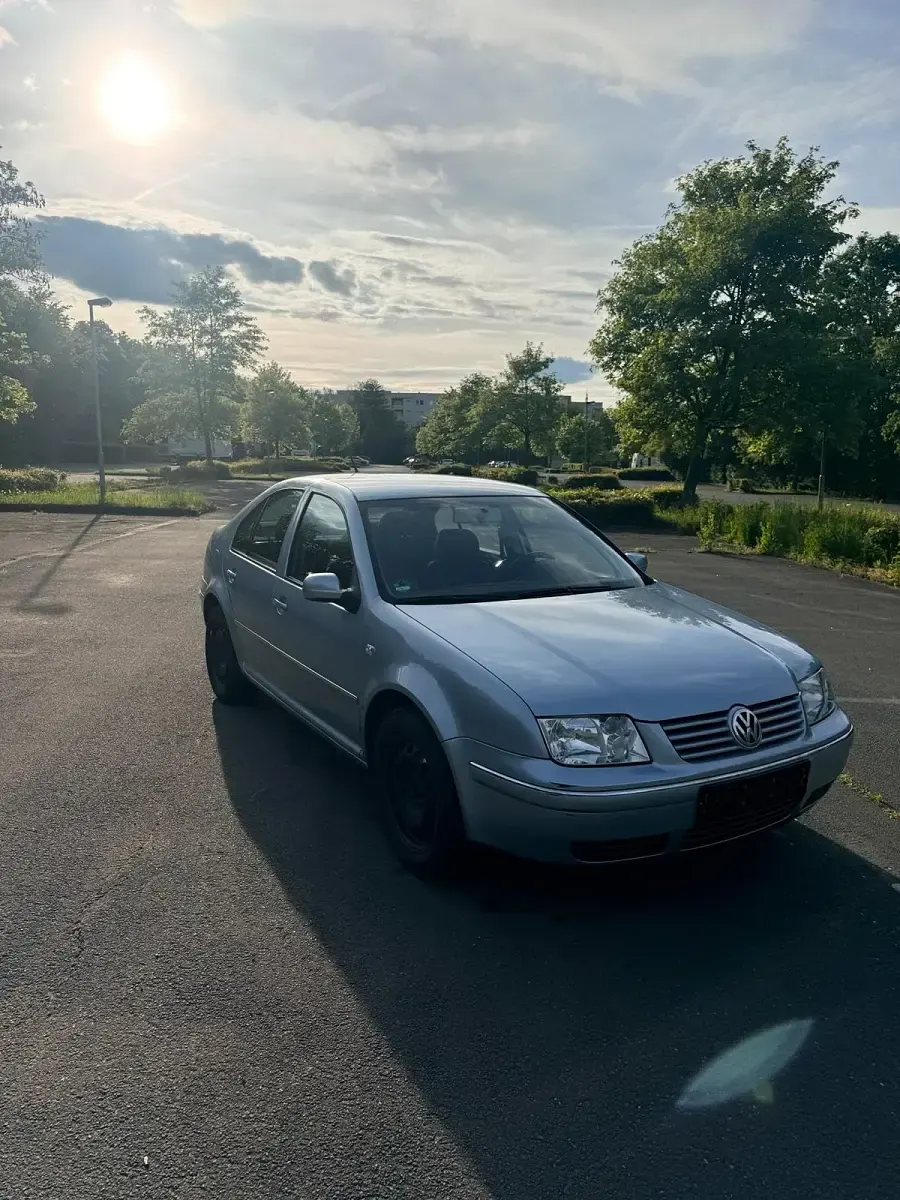 Occasion VW Bora 105 ch (77 kW) 2001 Argent Berline