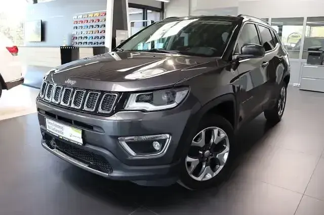 Second-hand Jeep Compass Altitude 241 CP (177 kW) 2017 Alb SUV