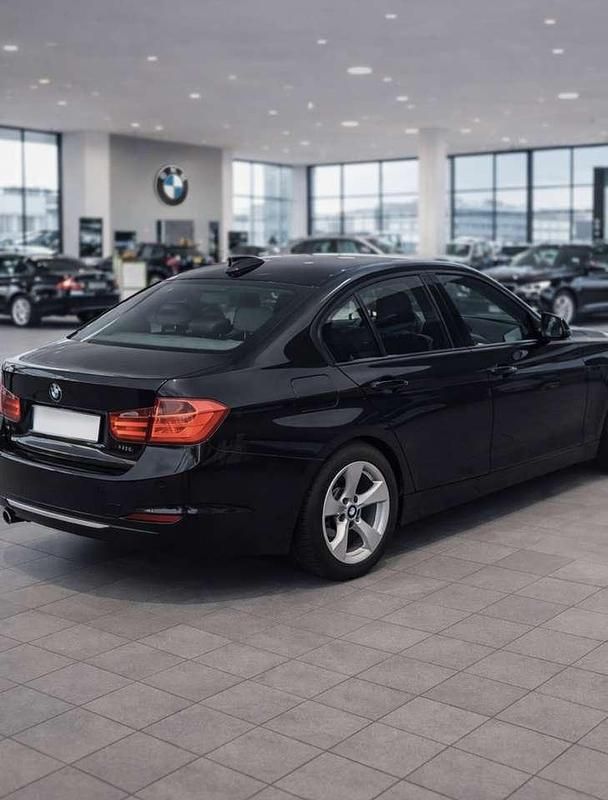 Gebraucht BMW 316 163 PS (119 kW) 2012 Schwarz Limousine