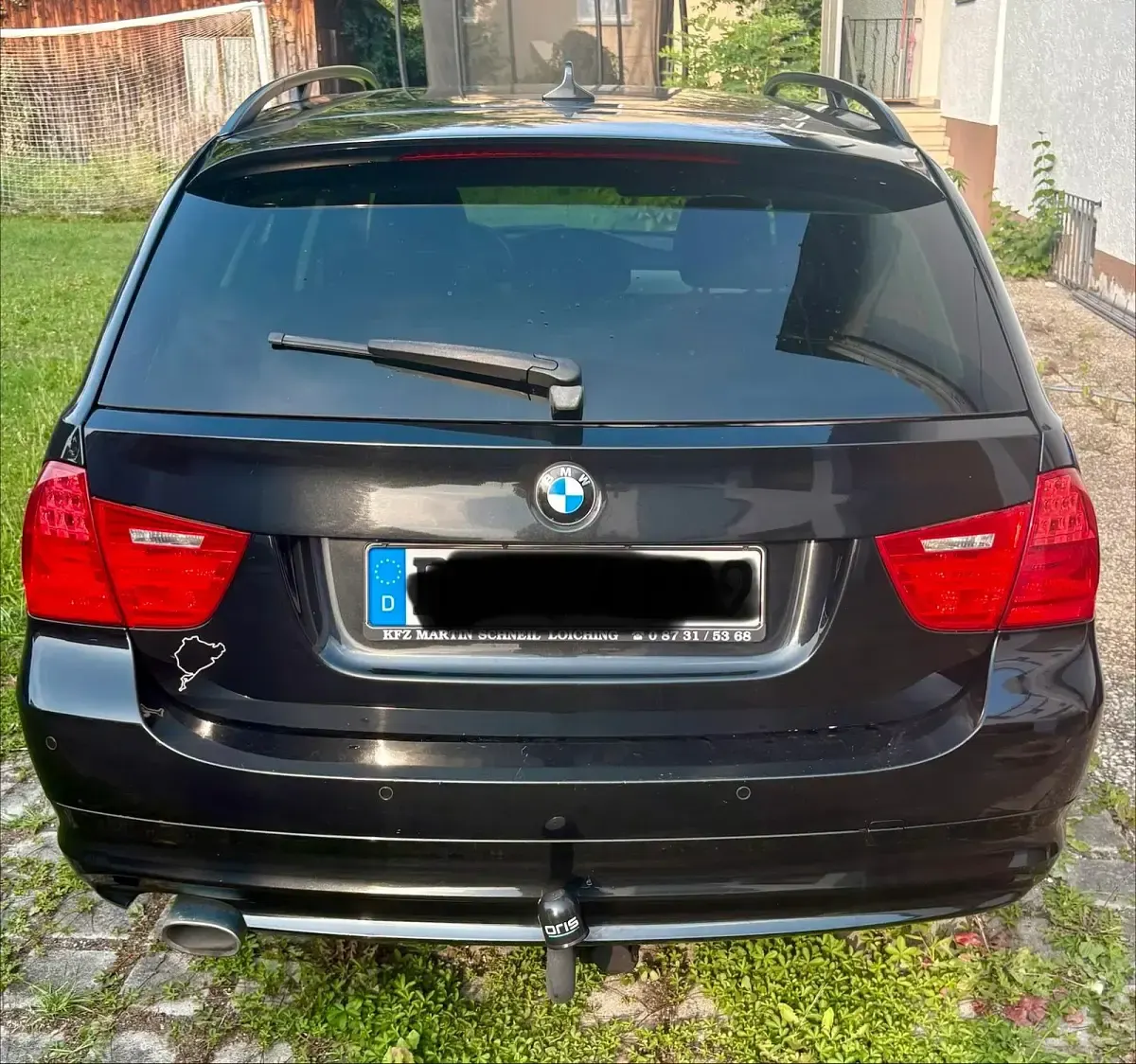 Gebraucht BMW 320 177 PS (130 kW) 2009 Schwarz Kombi