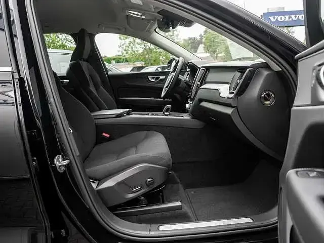 Gebraucht Volvo XC60 184 PS (135 kW) 2022 SUV