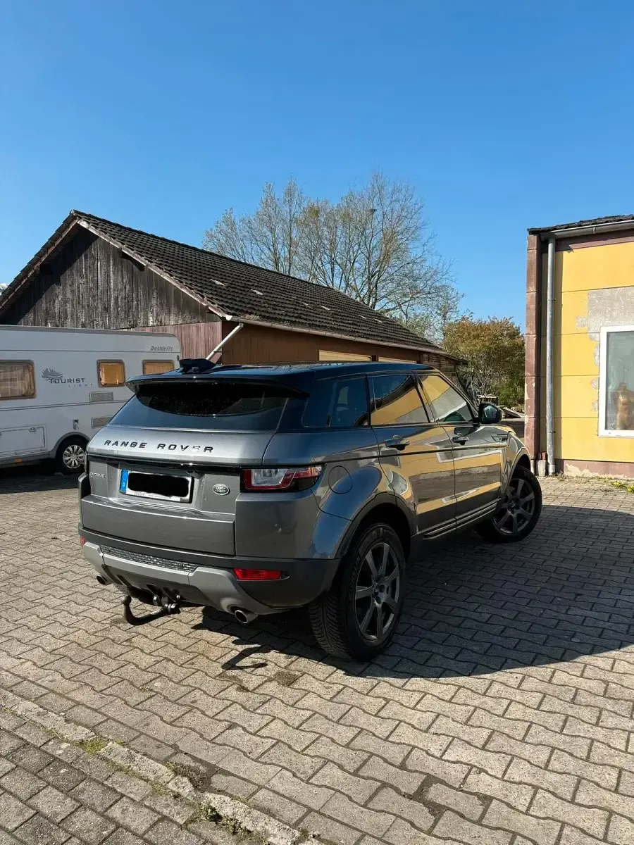 Gebraucht Land Rover Range Rover evoque 150 PS (110 kW) 2019 Grau SUV