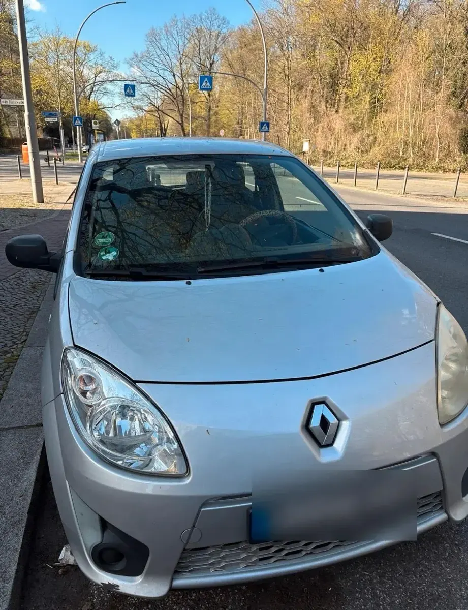 Gebraucht Renault Twingo 75 PS (55 kW) 2011 Silber Kleinwagen