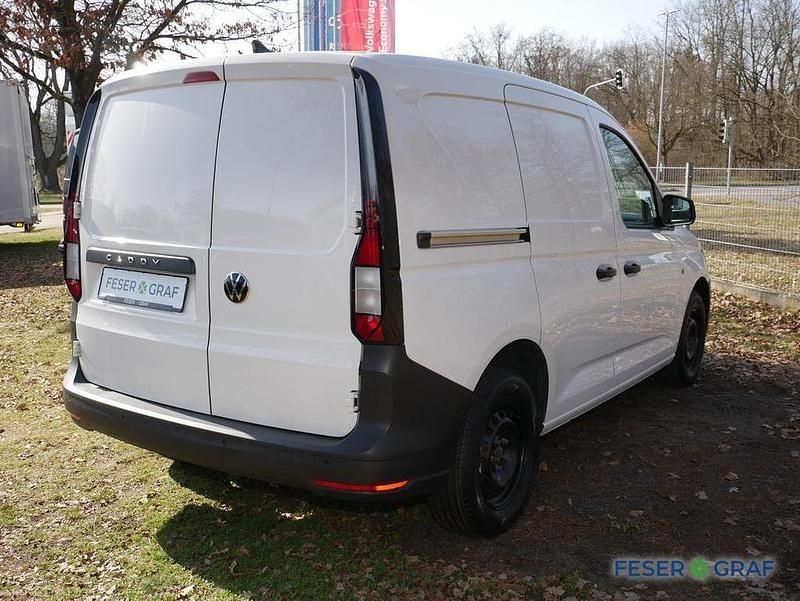 Gebraucht VW Caddy 102 PS (75 kW) 2024 Weiß Van / Kleinbus