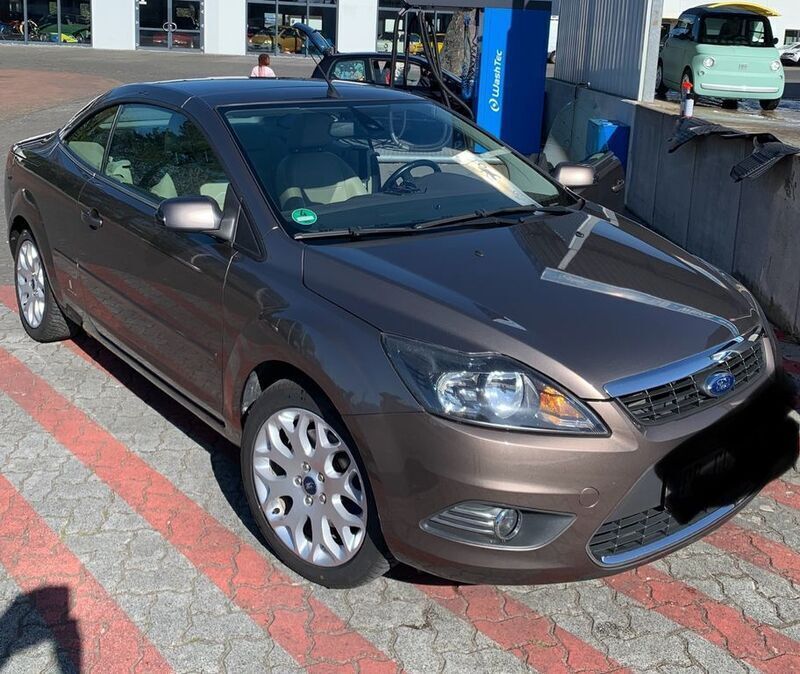 Braun Gebraucht 2008 Ford Focus Cabriolet Titanium Cabrio | 4.600 € (Fairer Preis) - Bild 1/4