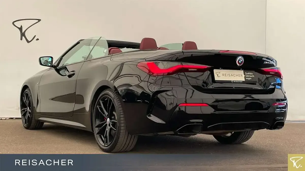 Gebraucht BMW M440 M Sport 387 PS (284 kW) 2022 Saphirschwarz metallic Cabrio