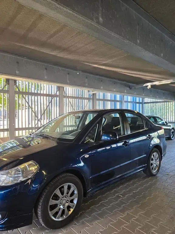 Gebraucht Suzuki SX4 107 PS (78 kW) 2008 Blau Limousine