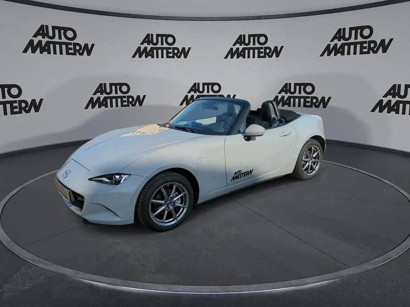 Neu Mazda MX5 Exclusive-Line 97 PS (71 kW) 2026 Grau Cabrio