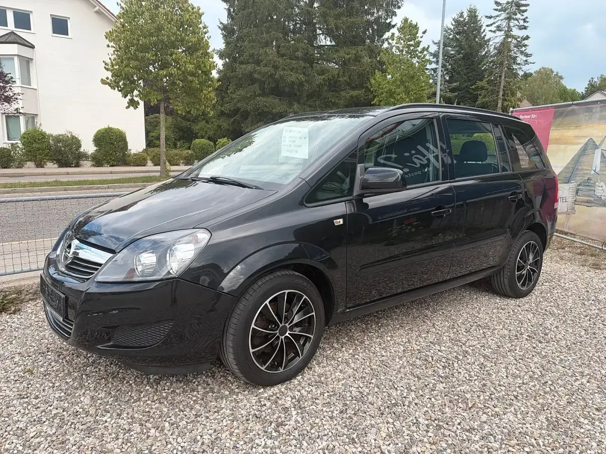 Gebraucht Opel Zafira 115 PS (84 kW) 2013 Schwarz Van / Kleinbus