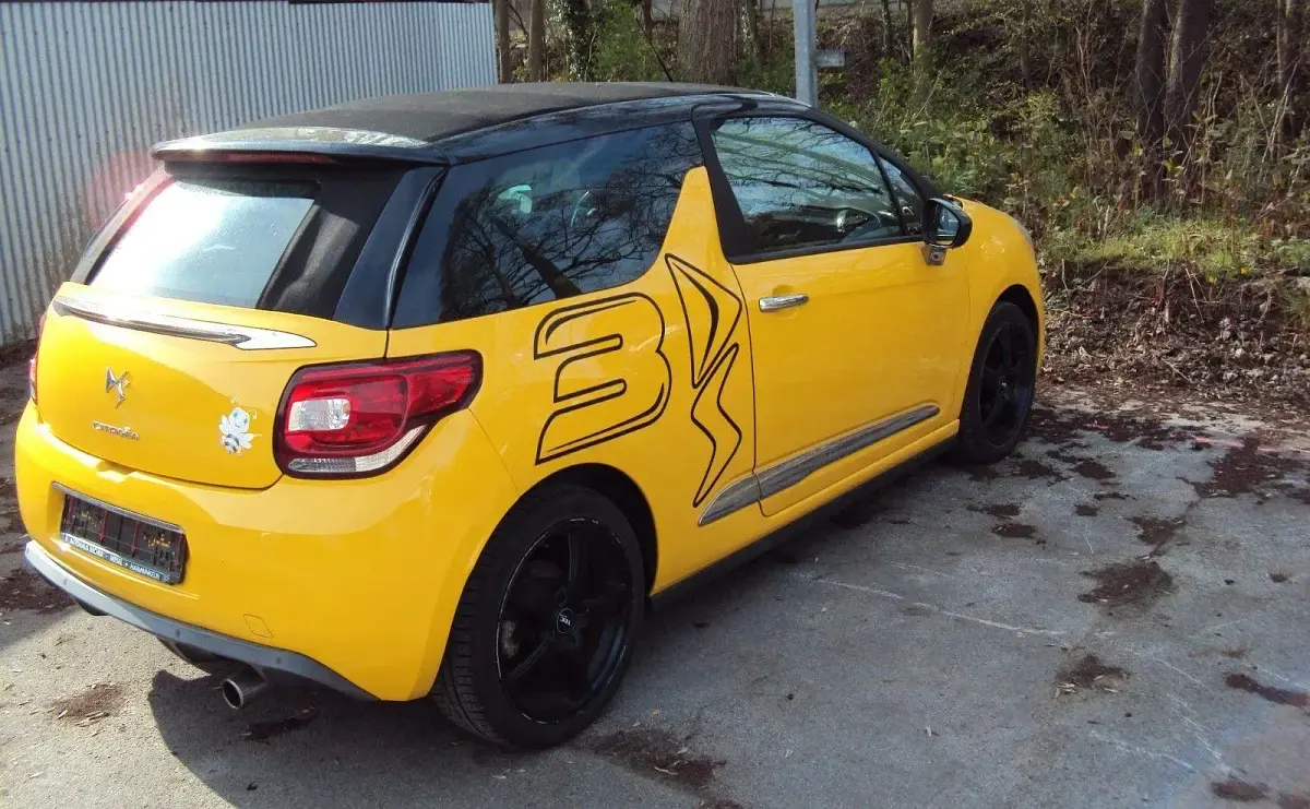 Gebraucht Citroën DS3 Cabriolet So Chic 120 PS (88 kW) 2013 Gelb Cabrio