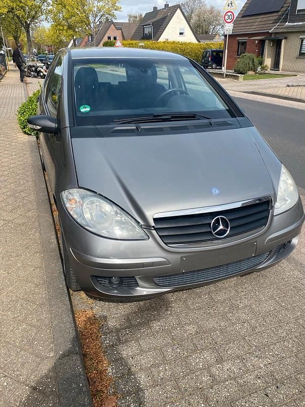 Gebraucht Mercedes A150 95 PS (69 kW) 2004 Silber Kleinwagen