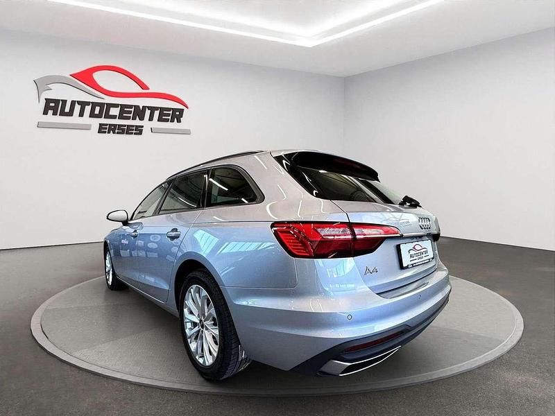 Second-hand Audi A4 Sport 286 CP (210 kW) 2023 Argintiu Break