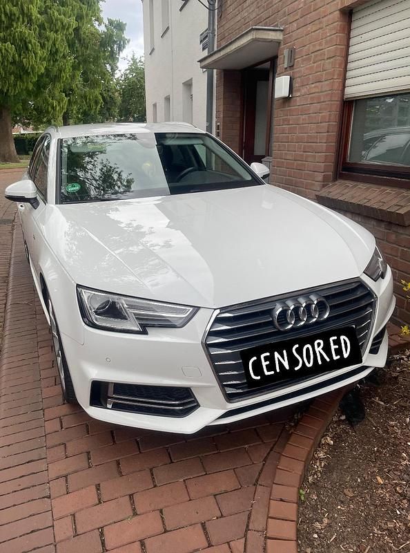 Weiß Gebraucht 2017 Audi A4 S-Line Kombi | 23.500 € - Bild 1/4
