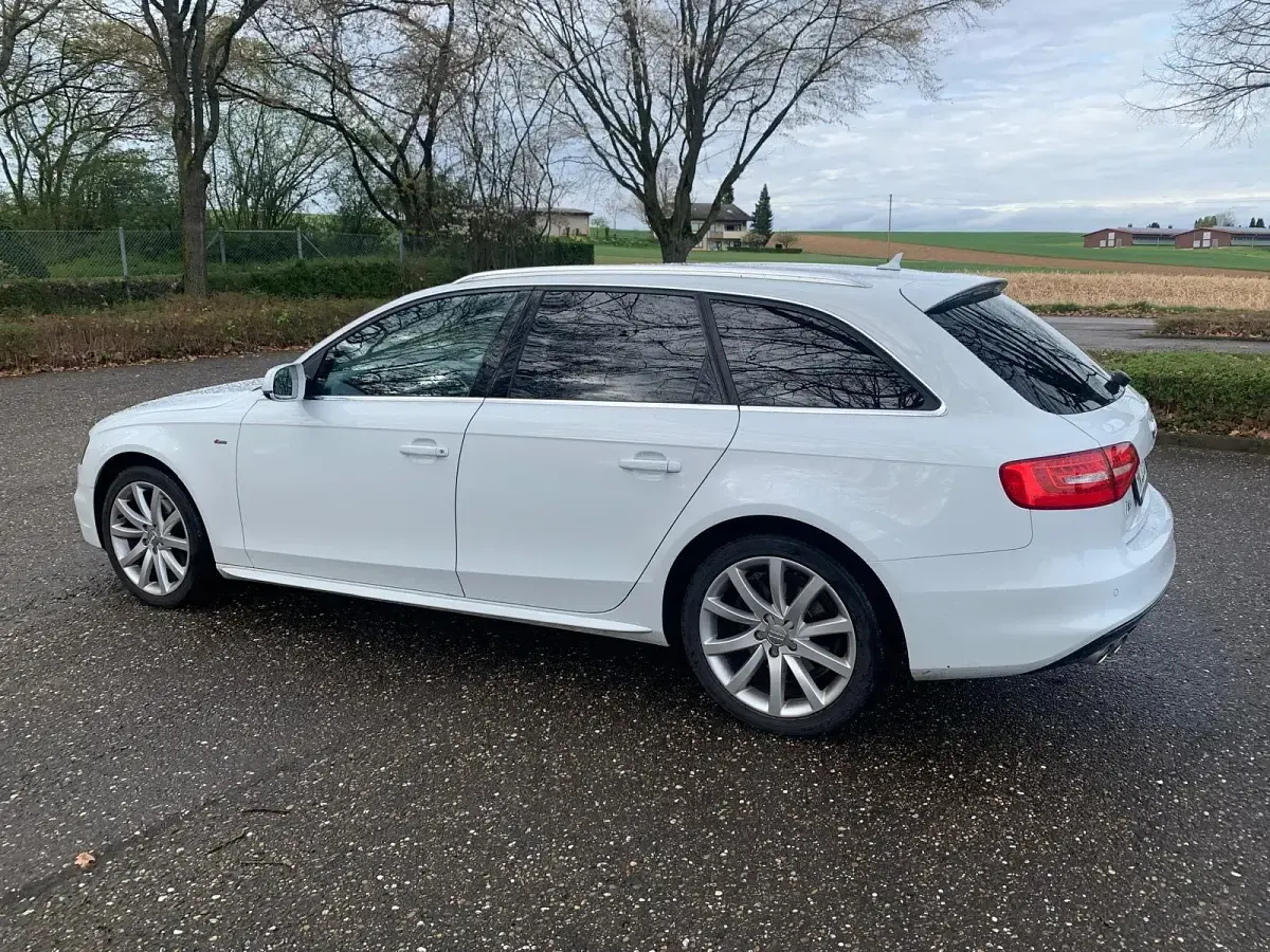 Gebraucht Audi A4 Ambiente 190 PS (139 kW) 2015 Weiß Kombi
