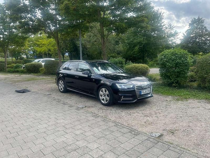 Gebraucht Audi A4 Design 218 PS (160 kW) 2018 Schwarz Kombi