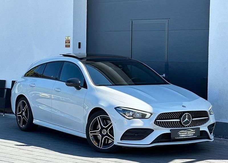 Weiß Gebraucht 2020 Mercedes CLA250 AMG line Limousine | 30.500 € (Guter Preis) - Bild 1/4