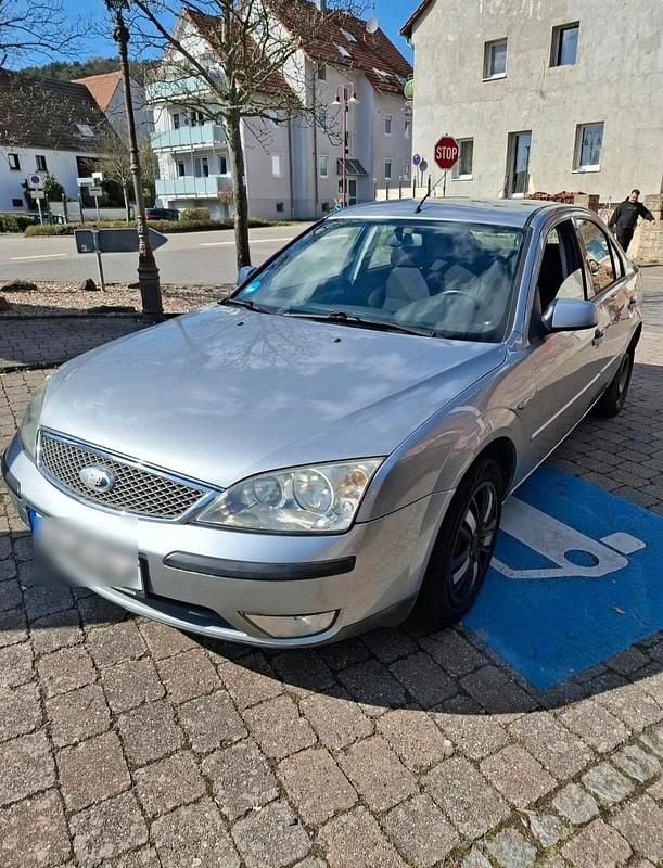 Gebraucht Ford Mondeo 125 PS (91 kW) 2005 Silber Limousine