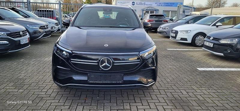 Schwarz Gebraucht 2021 Mercedes EQA250 SUV | 24.700 € (Guter Preis) - Bild 1/4