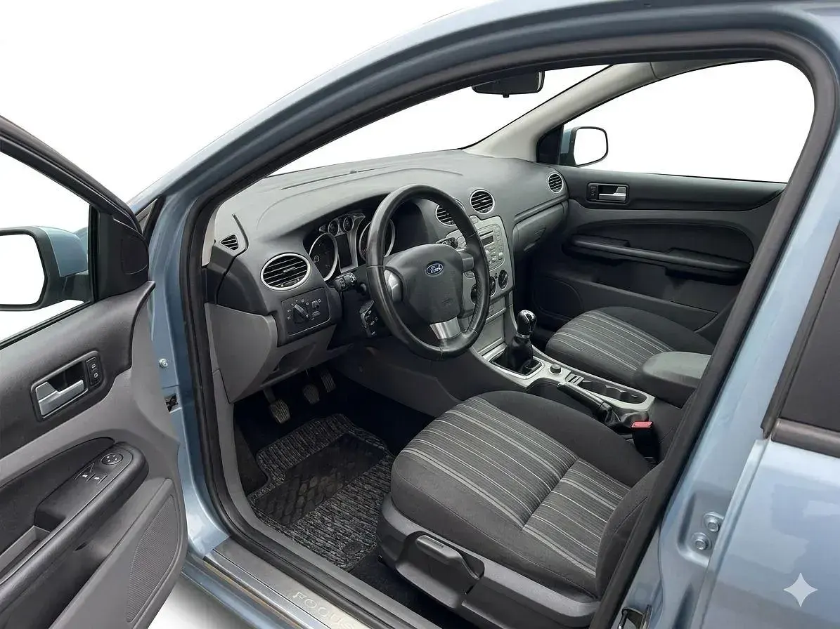 Gebraucht Ford Focus 109 PS (80 kW) 2009 Grau Kombi