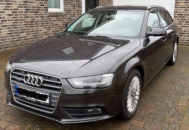 Gebraucht Audi A4 Ambiente 170 PS (125 kW) 2014 Grau Kombi