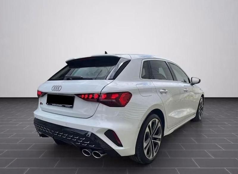 Gebraucht Audi S3 Performance 333 PS (244 kW) 2024 Weiß Limousine